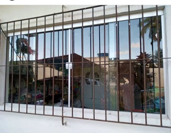 JANELA EM VIDRO TEMPERADO  - Foto 2