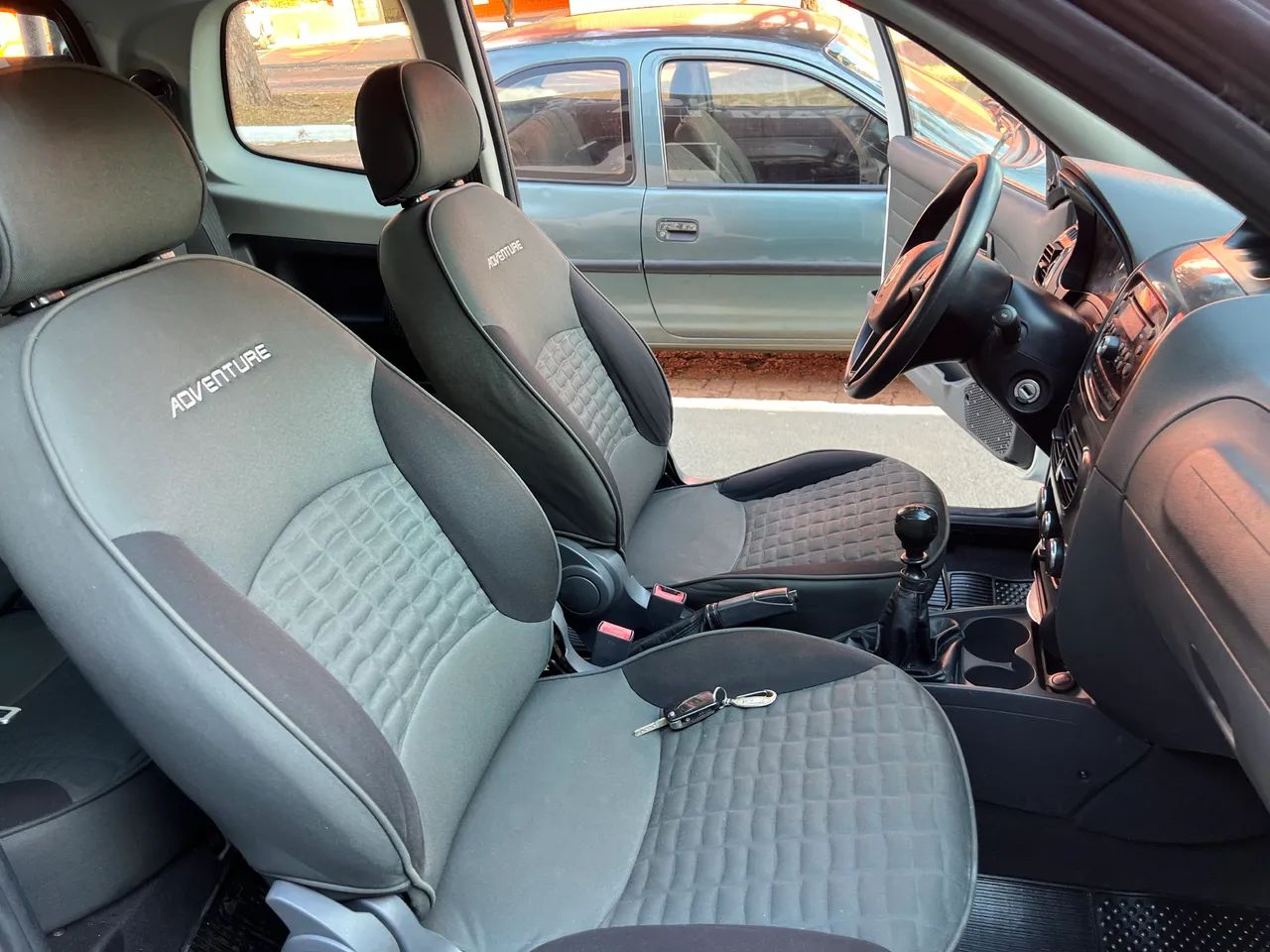 Fiat Strada Adventure1.8/ 1.8 Locker Flex CD 2016 - Foto 4
