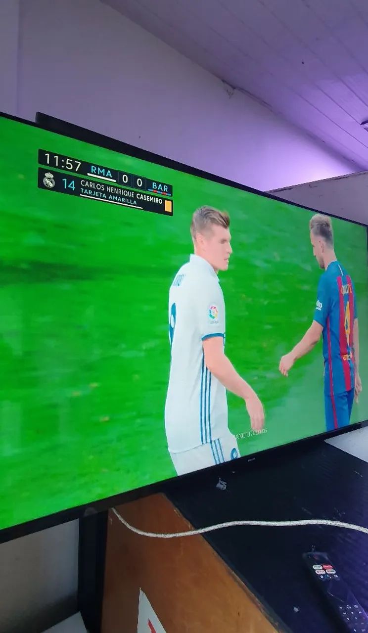TV Philips Smart 4K 50 Polegadas  - Foto 3