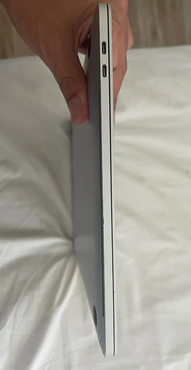 MacBook Pro 15 polegadas Intel Core i7 6-Core - Foto 3