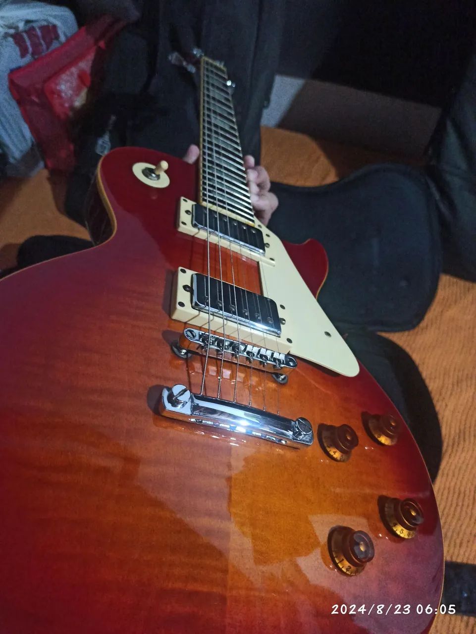 Guitarra Epiphone Les Paul  - Foto 2