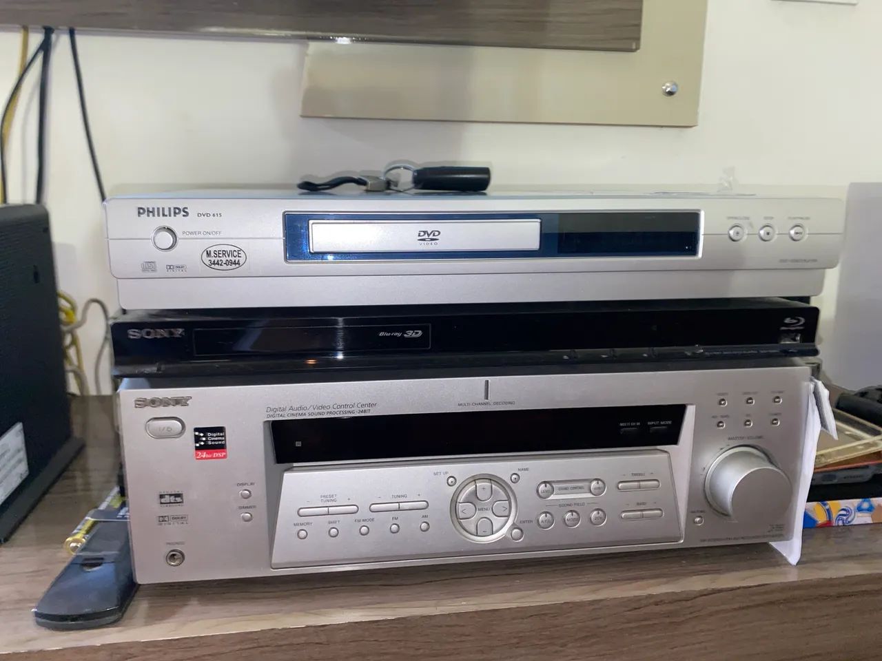 SONY com conexão via Bluetooth  + DVD + BLU RAY  completo 