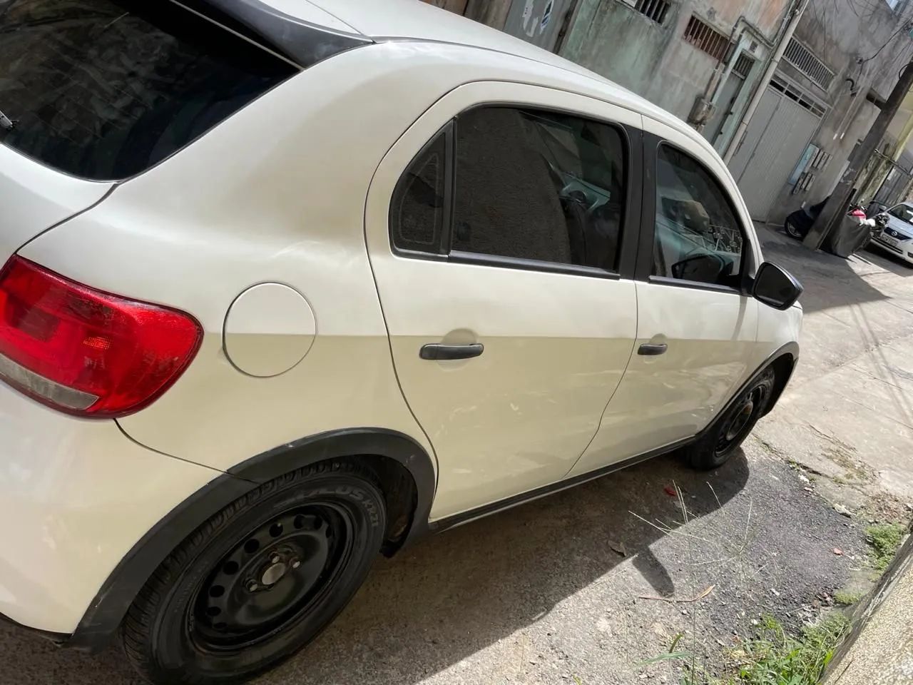 Volkswagen Gol Gol TRACK 1.0 Mi Total Flex 8V 4p 2014
