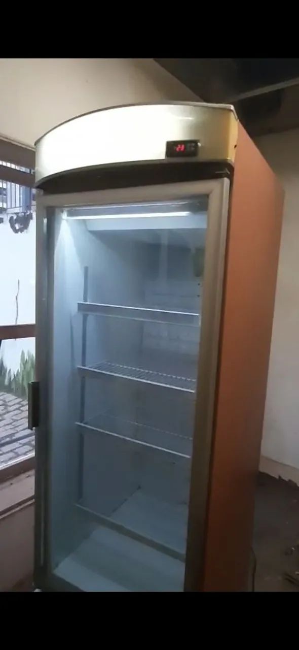 Freezer vertical Metalfrio  - Foto 2