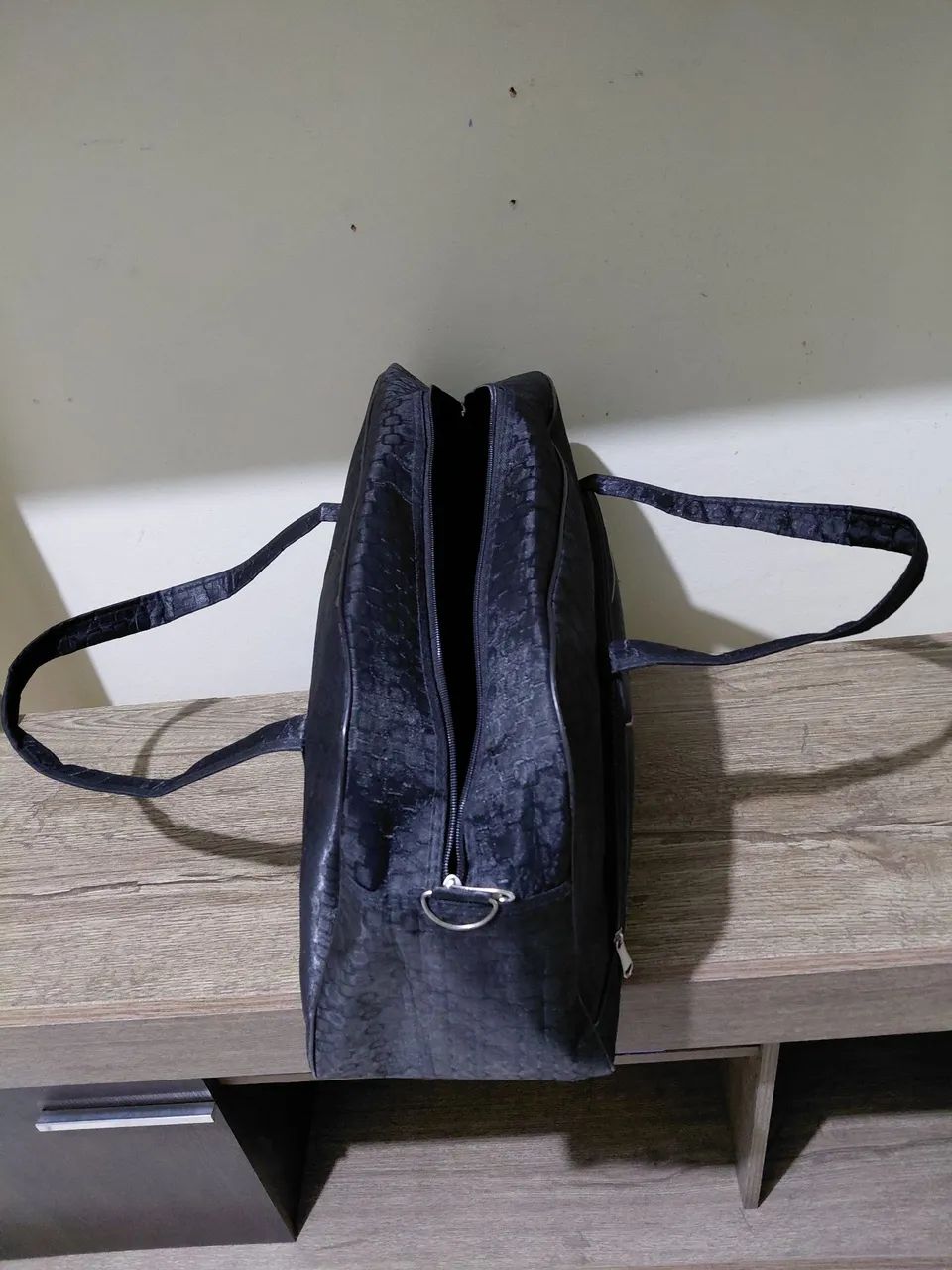 Vendo uma ótima bolsa de Viagem  - Foto 2