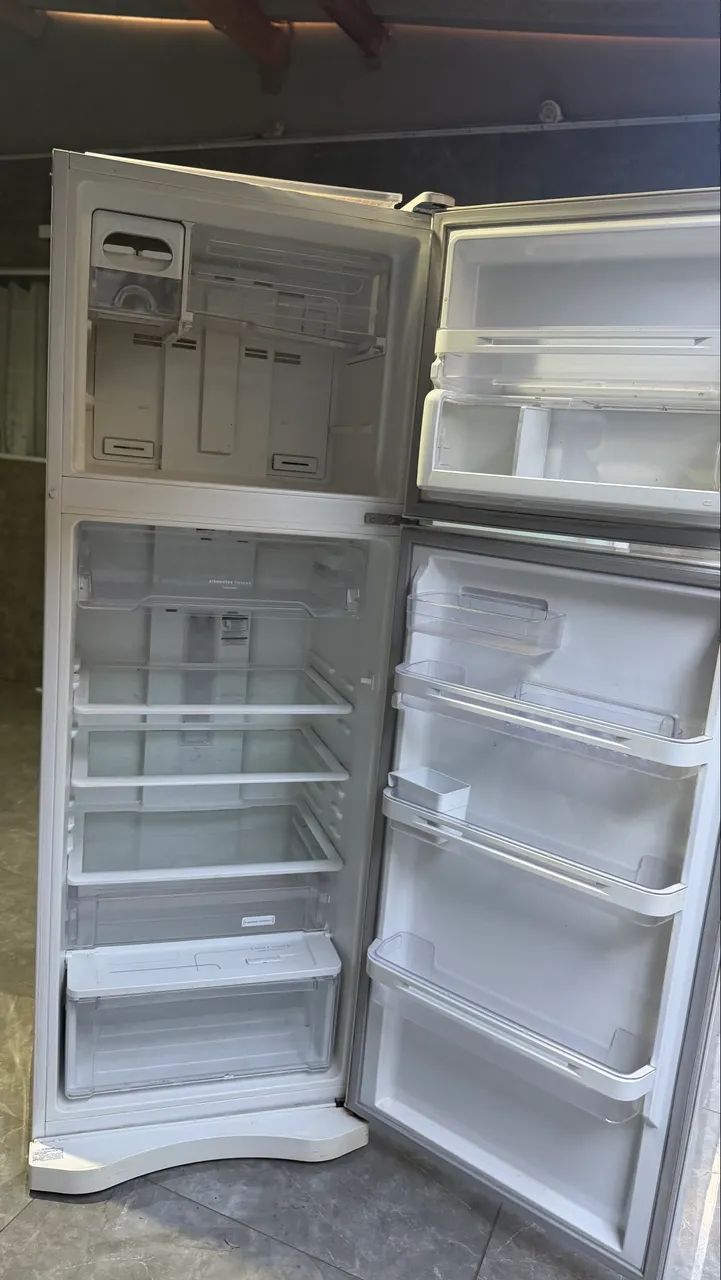 Geladeiras Eletrolux Duplex Fros Fre 220v - Foto 5