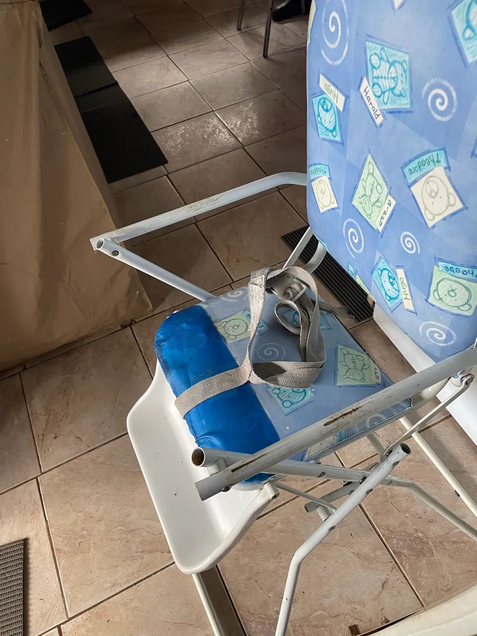 Cadeirinha de alimentação 