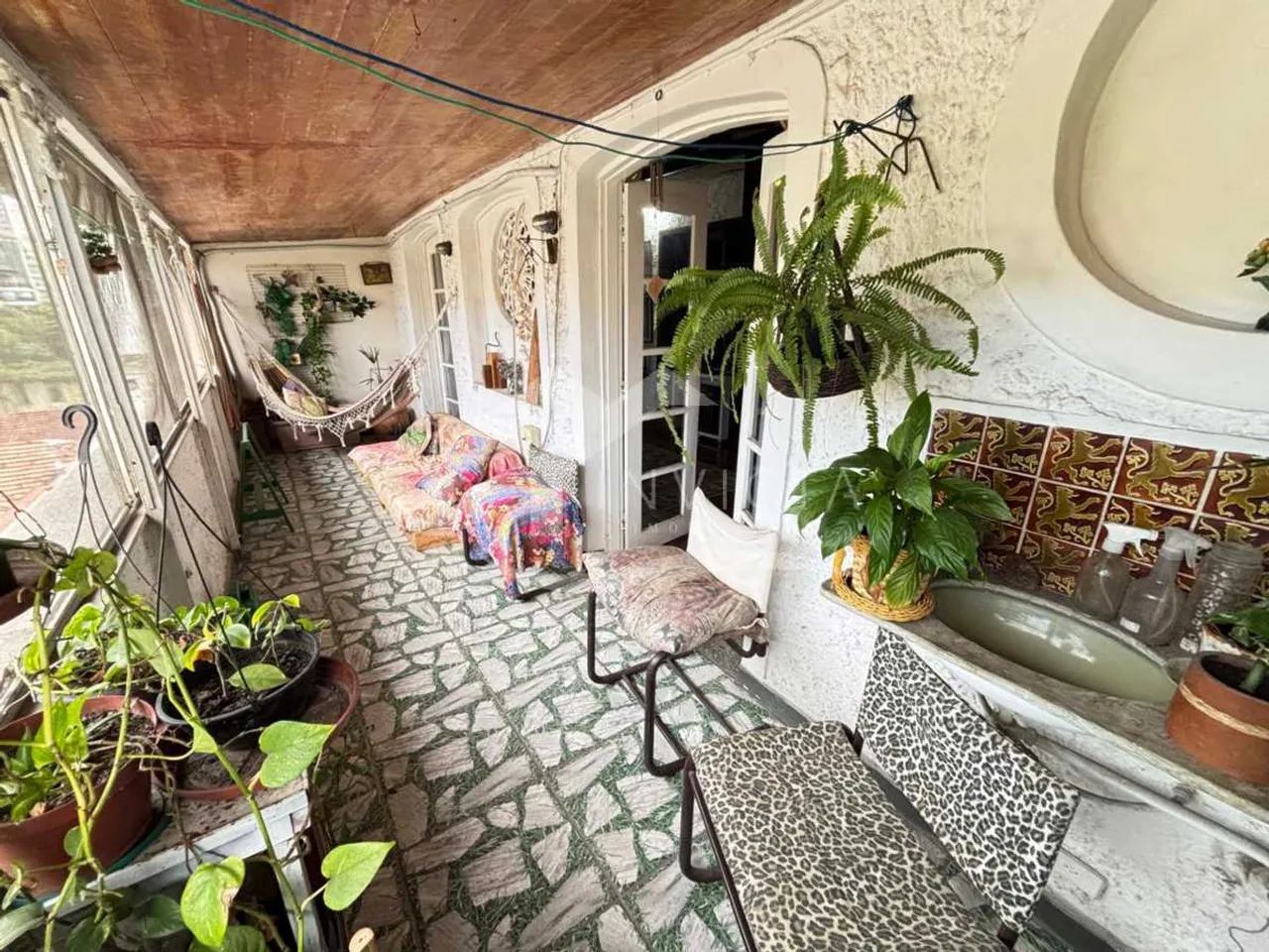 EXCELENTE SALA/QUARTO ESPAÇOSO EM BOTAFOGO!