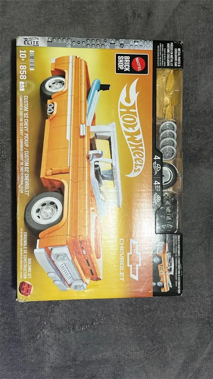 Hot Wheels Chevy custom 62 brick shop sem a miniatura 