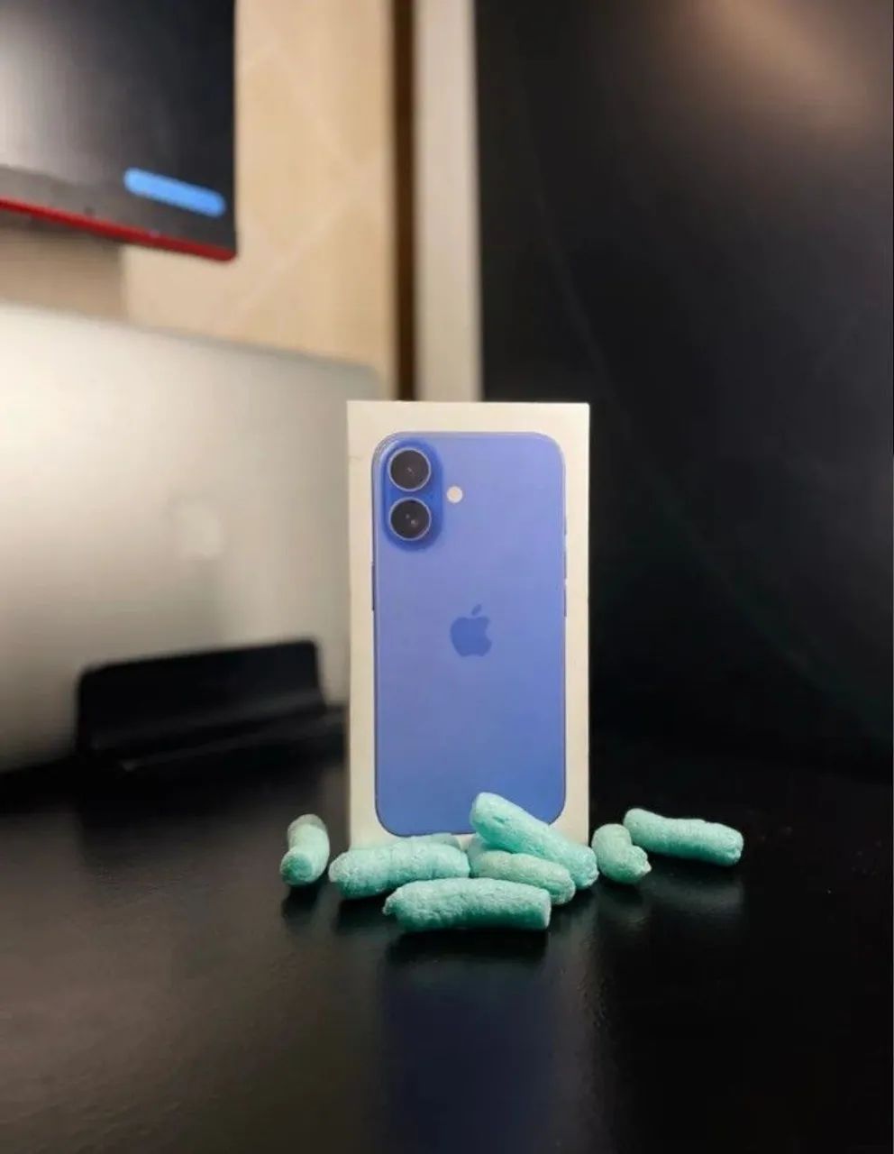 iPhone 16 (128GB) Ultramarine. LACRADO NA CAIXA - Celulares e
