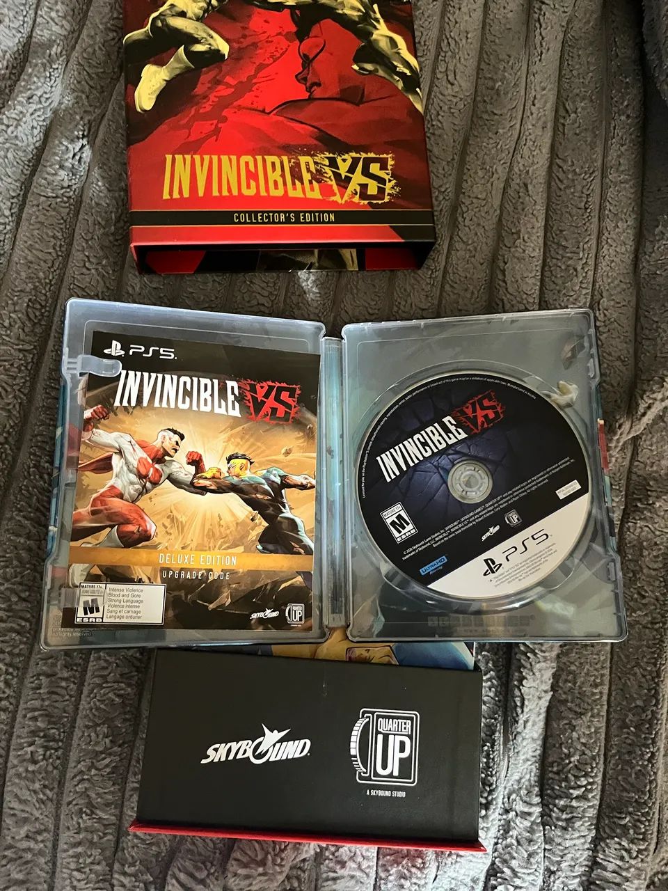 Edição de Colecionador INVINCIBLE  - Foto 5
