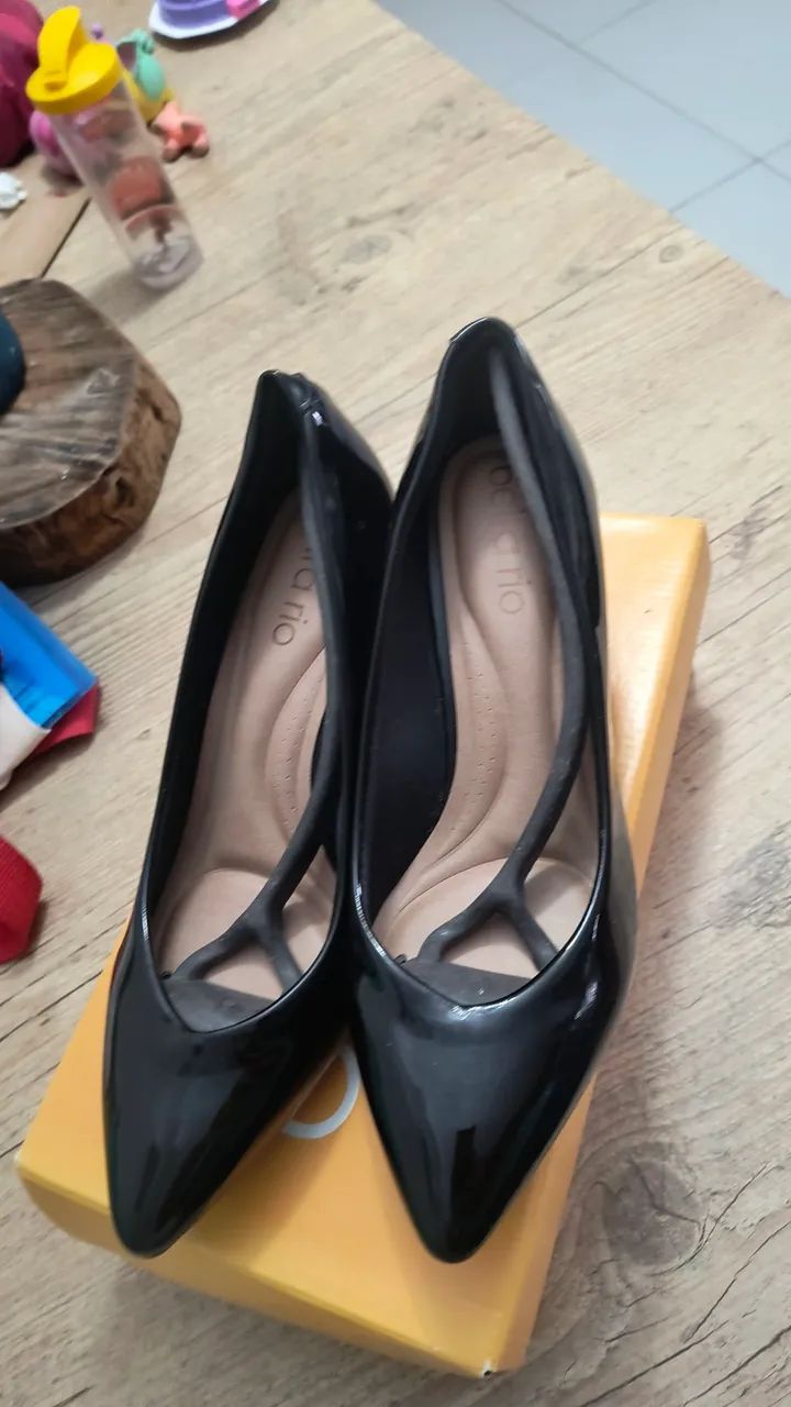 Vendo sapato scarpin novo 
