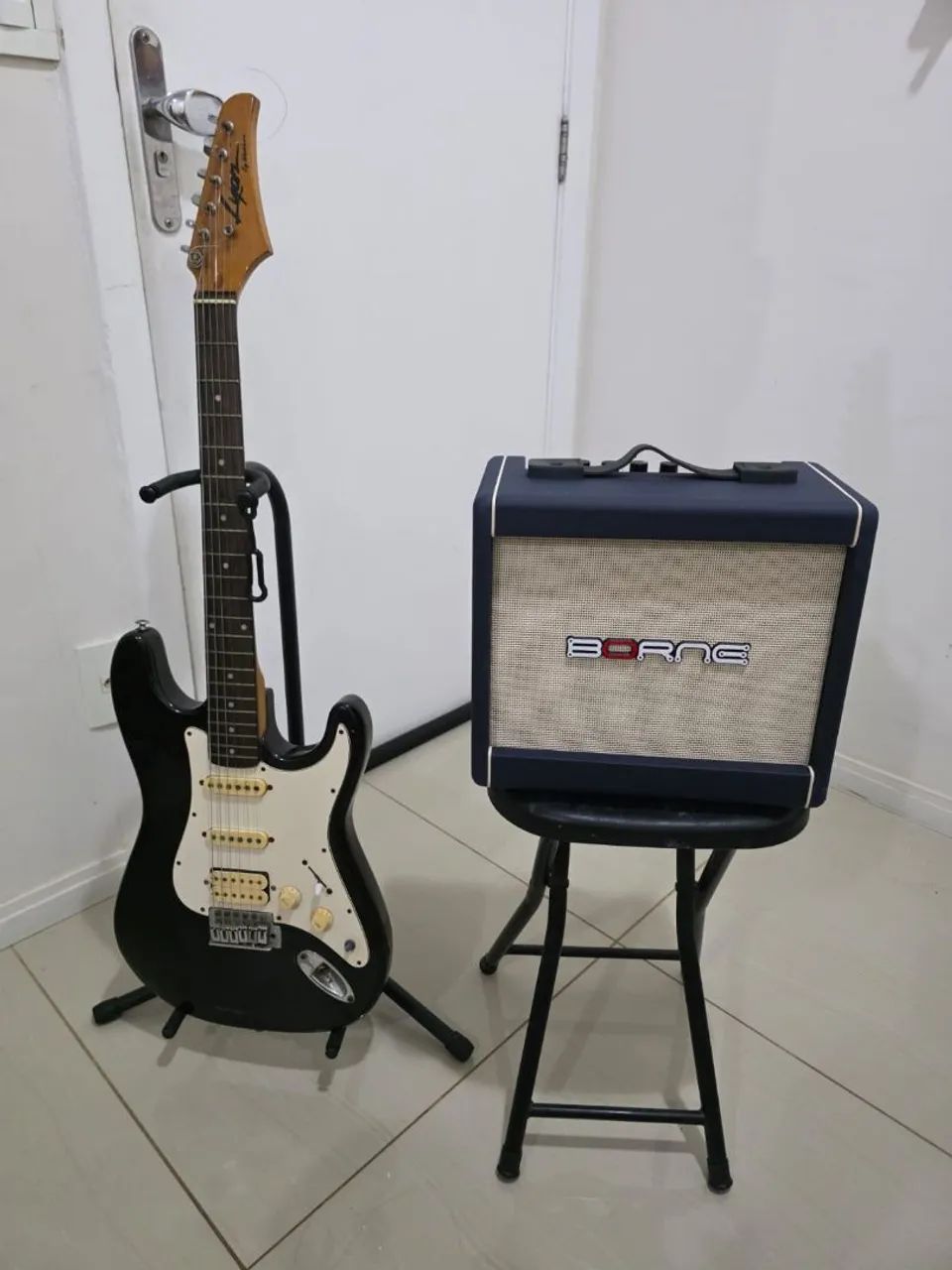 Guitarra Washburn Lyon