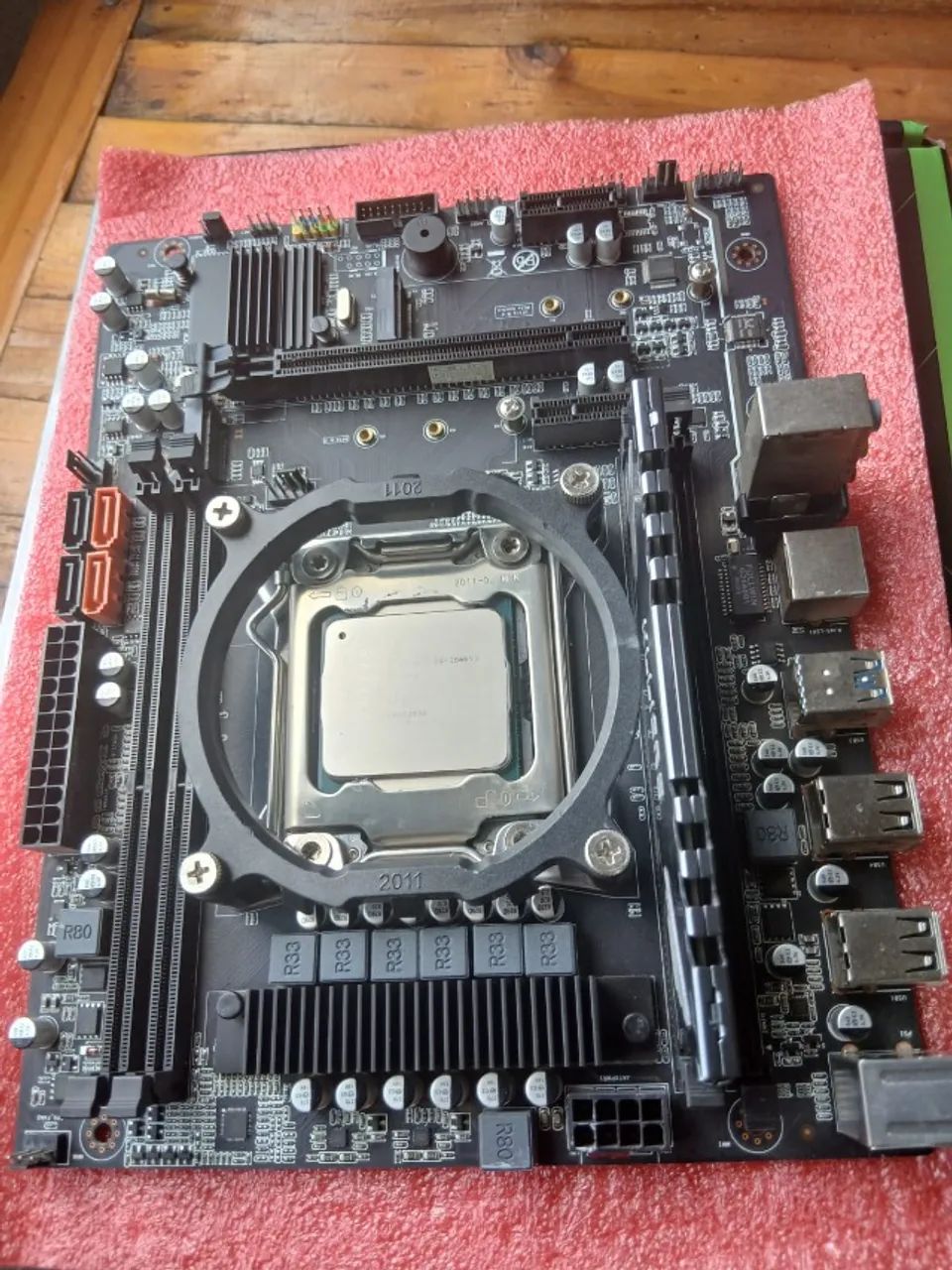 Kit Xeon: Placa+2666 v3+ DDR4 2666