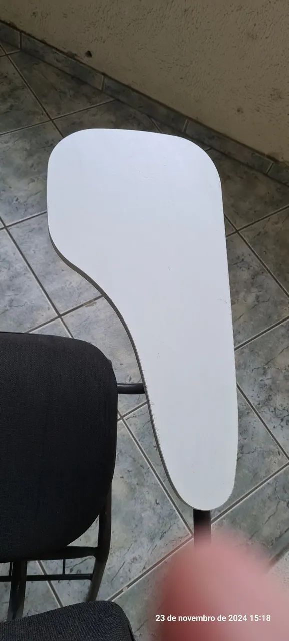 Cadeiras Universitárias - Foto 3