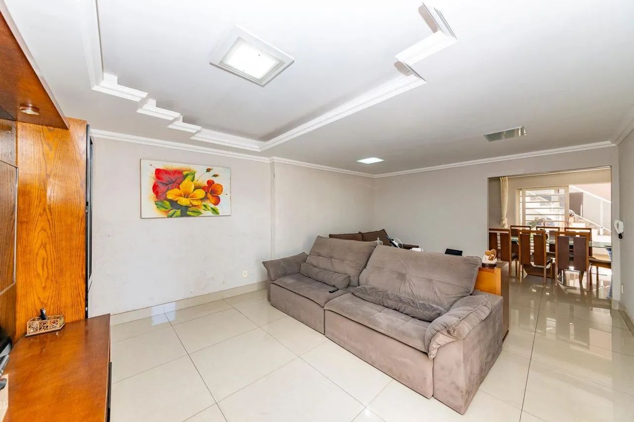 Casa à Venda - Nova Gameleira, 4 Quartos, 420 m2