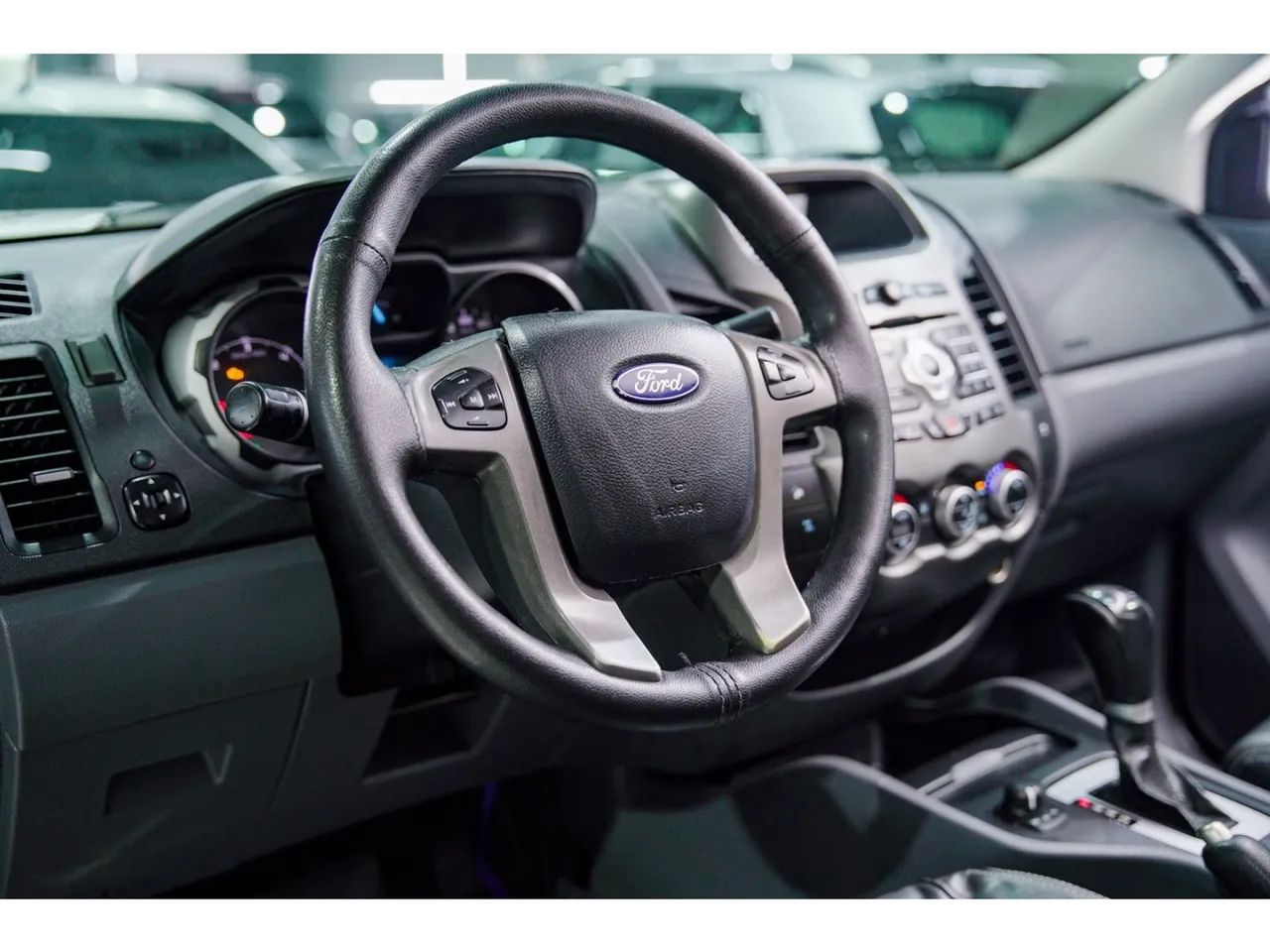 Ford Ranger XLT 3.2 20V 4x4 CD Diesel Aut., foto 8 de 20