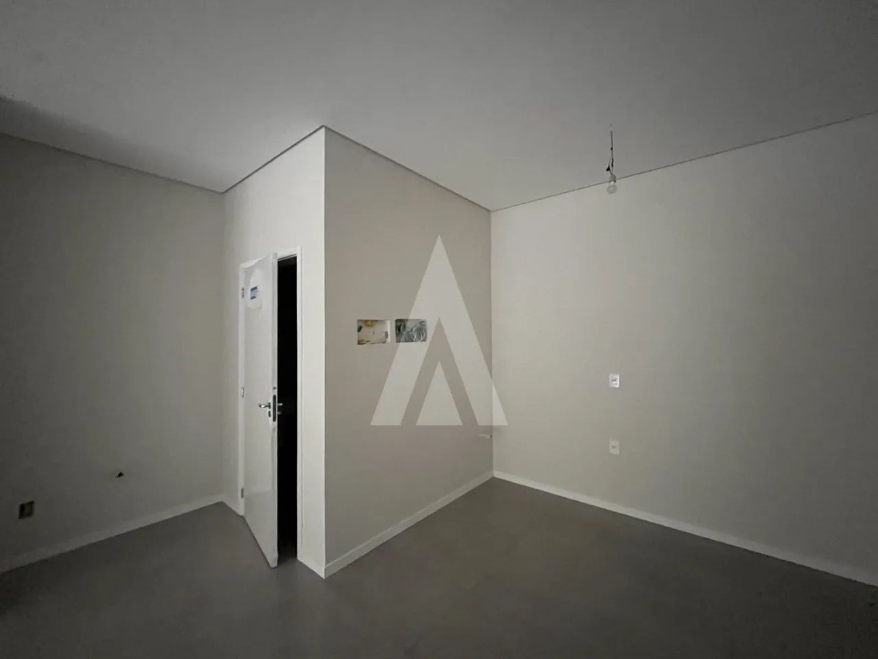 Loja comercial no bairro Costa e Silva, Joinville, com 40,00 m² - Foto 4