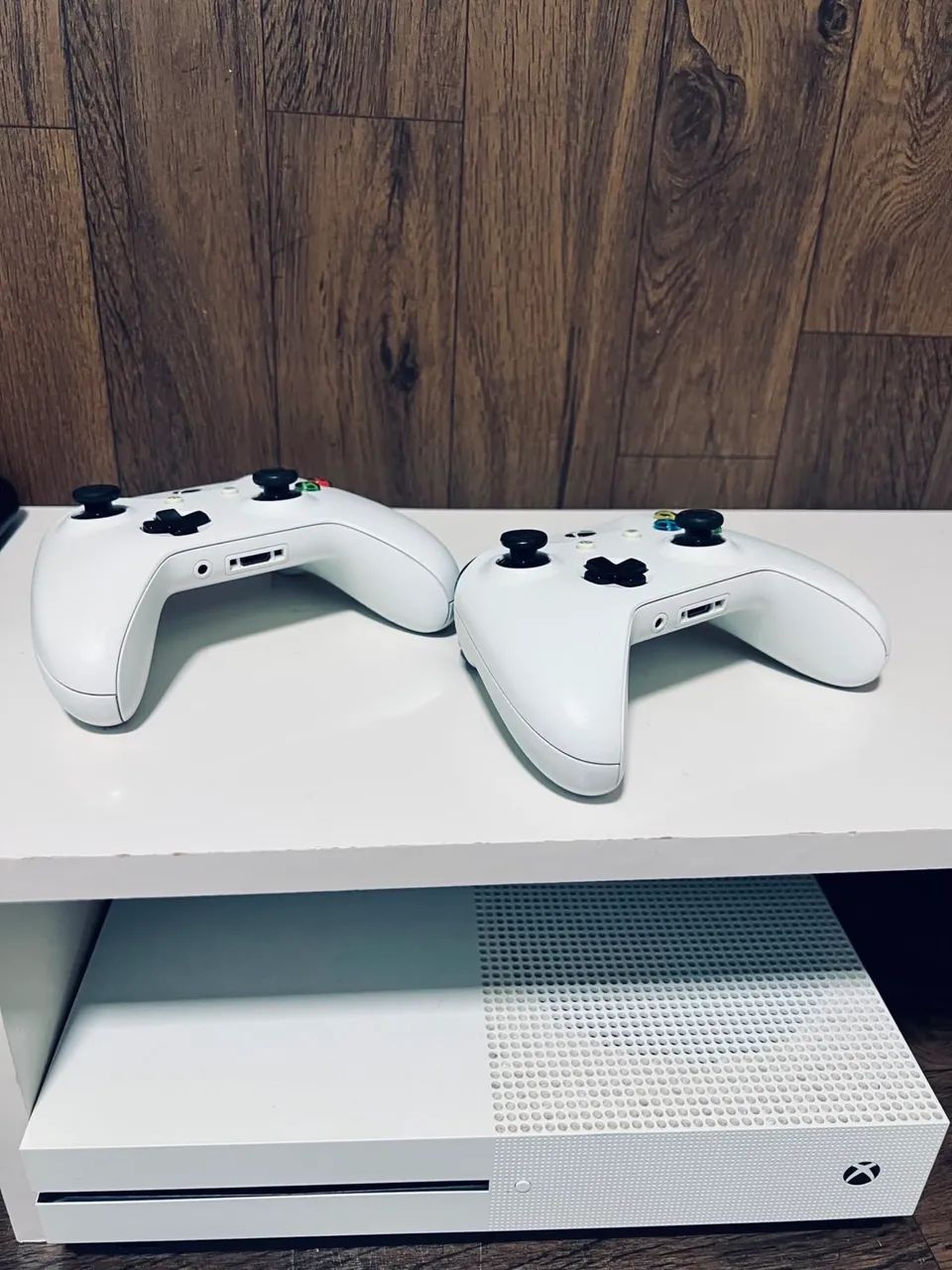 Vende-se Xbox One S 