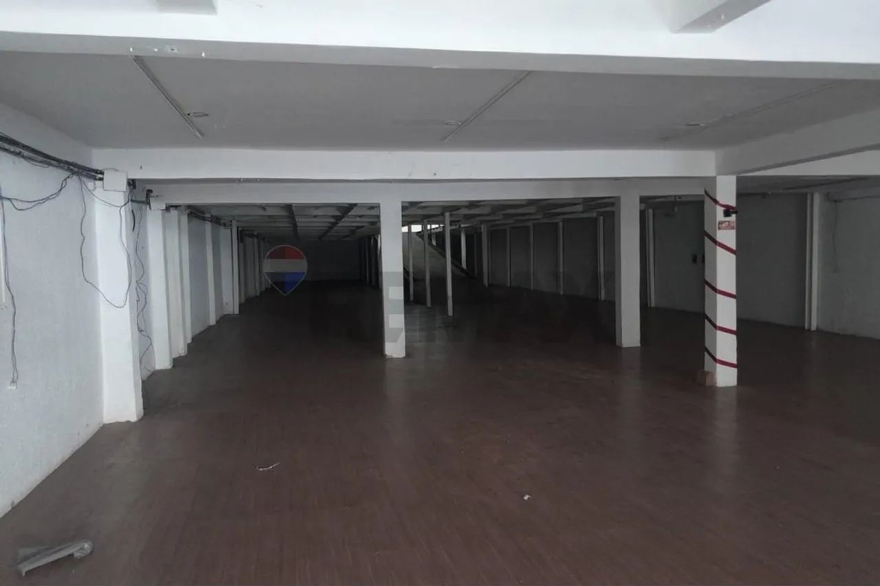 LOJA NA RUA HALFELD 1000 M² - Foto 2