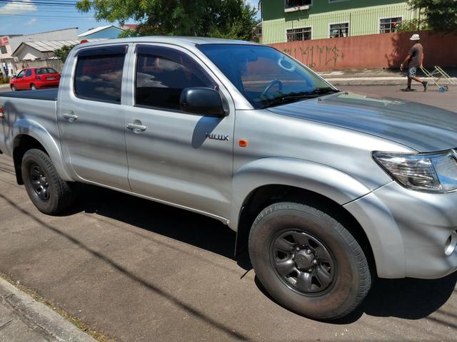 Toyota Hilux CD 4x4 2012 completa