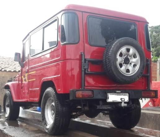 Toyota Bandeirante 1981 - Foto 5