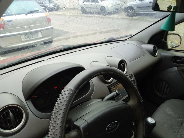 Vendo Fiesta Sedan 1.6 Ano 2005 - Foto 4