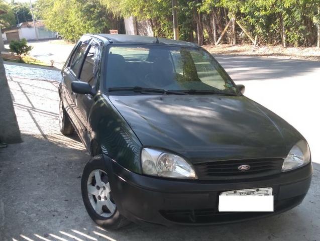 Vendo Fiesta GL 2001
