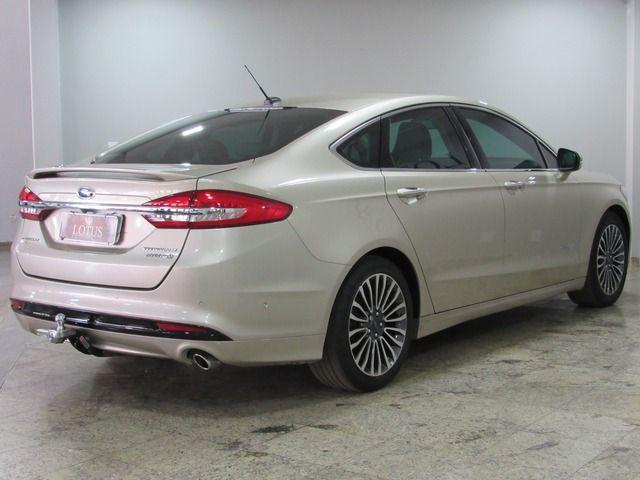 Fusion Titanium HYBRID 2.0 145cv Aut. pneu novos - Foto 9