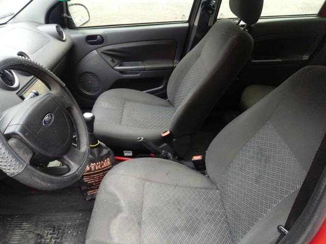Vendo Fiesta Sedan 1.6 Ano 2005 - Foto 11