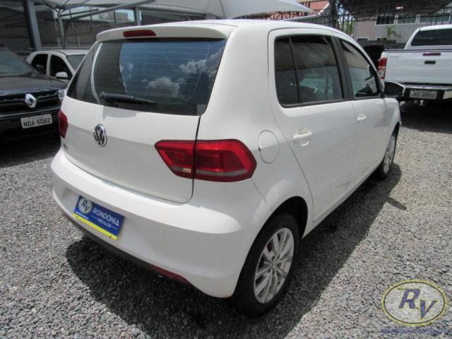 VOLKSWAGEN FOX 2014/2015 1.0 MI TRENDLINE 8V FLEX 4P MANUAL - Foto 5