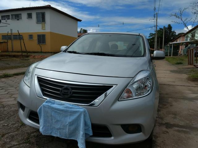 Nissan Versa - Foto 3