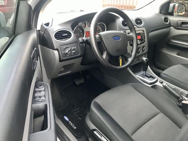 Ford Focus Sedan - Foto 5