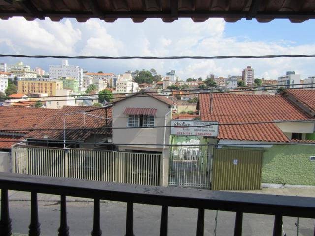 Excelente casa toda reformada, acabamento moderno. - Foto 14