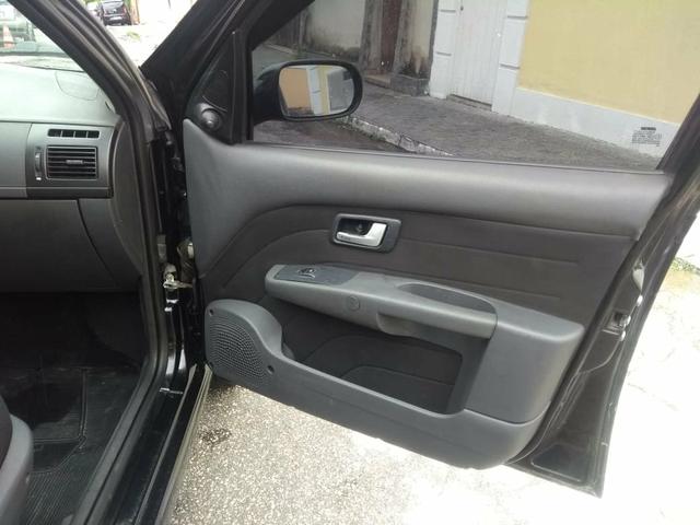 Fiat Siena ano 10/10 88 mil kilometros - Foto 13