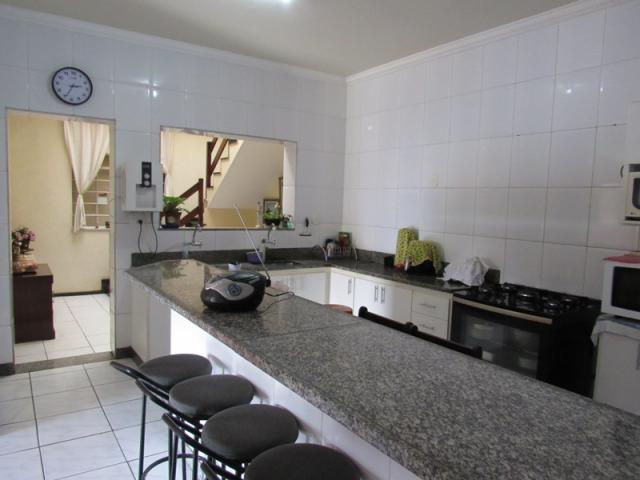 Rm imóveis vende excelente casa de 04 quartos em ótima localização - Foto 11