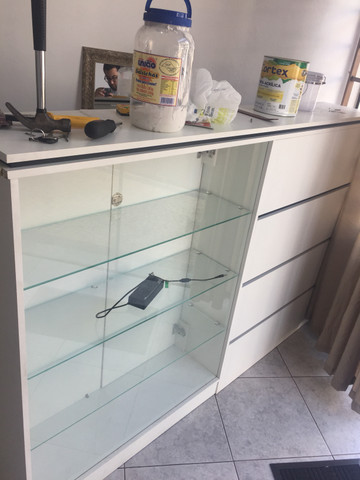 Balcão atendimento com vitrine e mesa - Foto 2