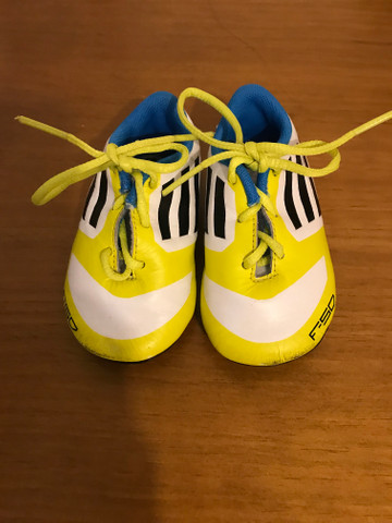 Tênis adidas para bebê - Foto 2