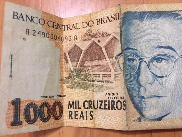 Nota / Cédula de 1000 Cruzeiros Reais de 1993 Flor de Estampa dinheiro bem conservado - Foto 3