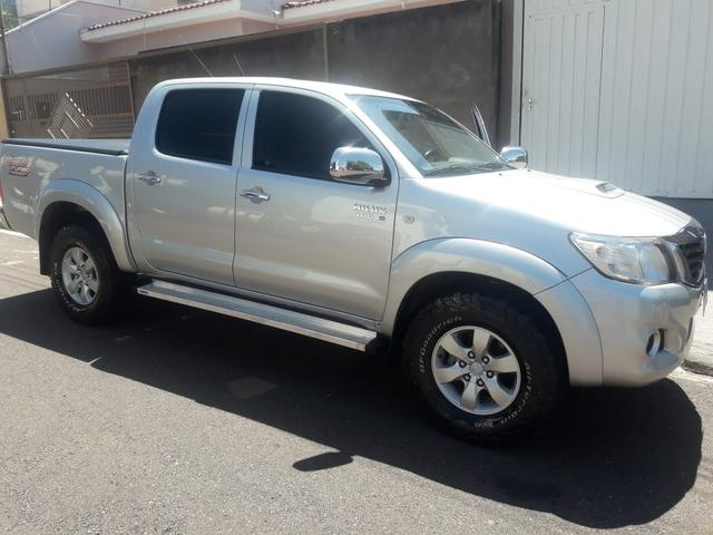 Toyota Hilux Automática 4x4 - Foto 3