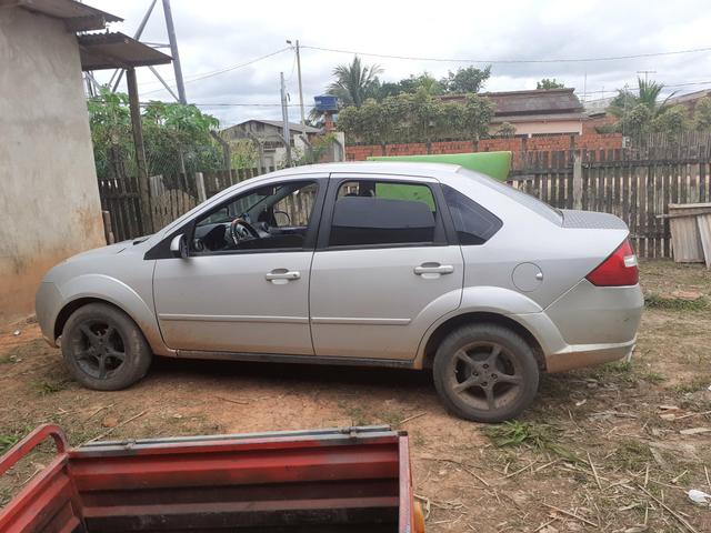Carro ford fiesta sedã 12,000 - Foto 3