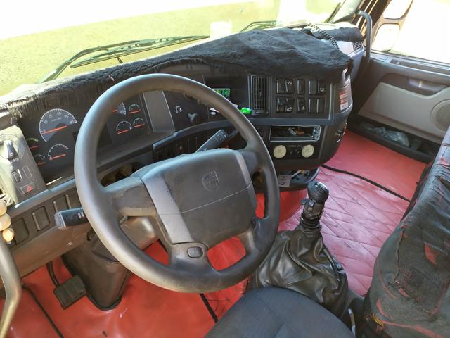 FH 400 ano 2008 6x2 - Foto 5