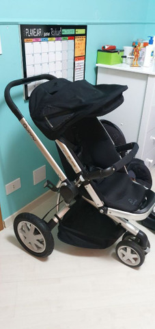 Carrinho de Bebê + bb conforto Quinny Buzz