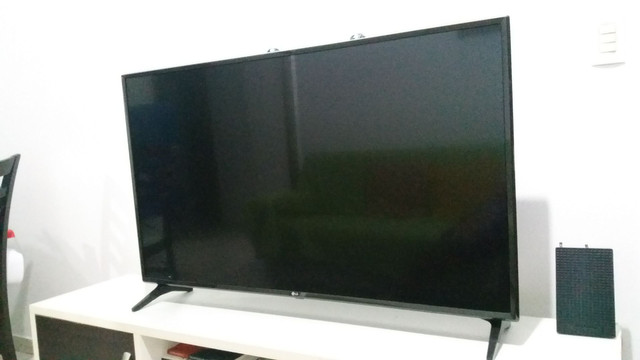 Troco smarttv LG 49