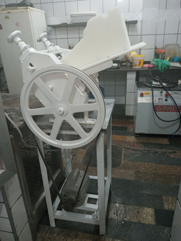Vendo cilindro Leão tamanho 20 centimetro