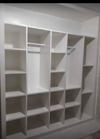 CLOSETS E GUARDAS ROUPAS DE GESSO