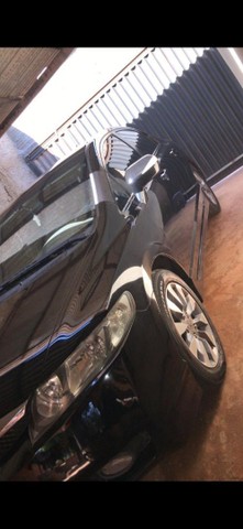 HONDA CIVIC 1.8 AUTOMÁTICO COMPLETO.