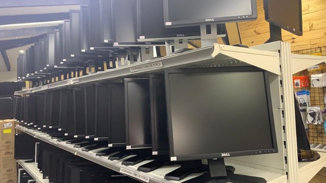 Monitor Dell 17/19 ** Lindos **