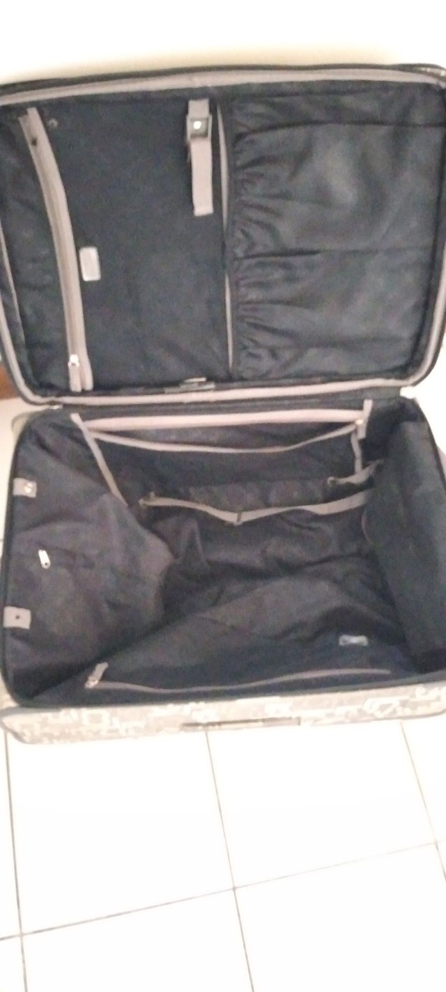 Mala de viagem - Bolsas, malas e mochilas - Vila Nova, Porto Alegre  1011904752 | OLX