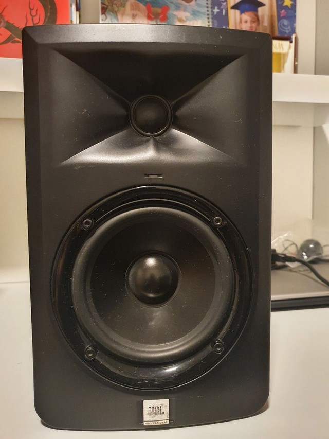 jbl lsr 305 olx